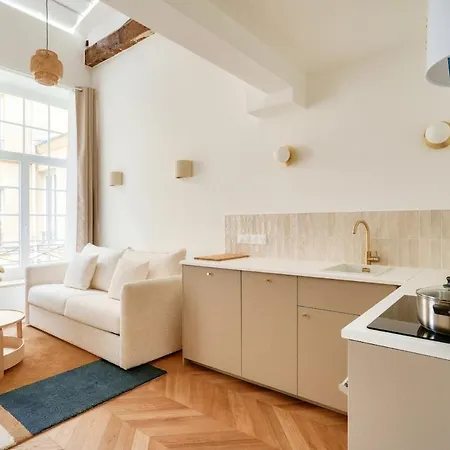 Belle Epoque - Magnifique Duplex Avec Mezzanine Pour 4 *