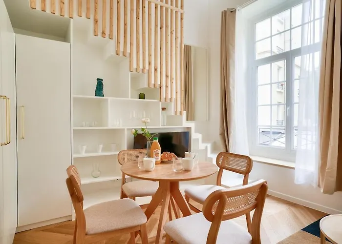 Belle Epoque - Magnifique Duplex Avec Mezzanine Pour 4 *